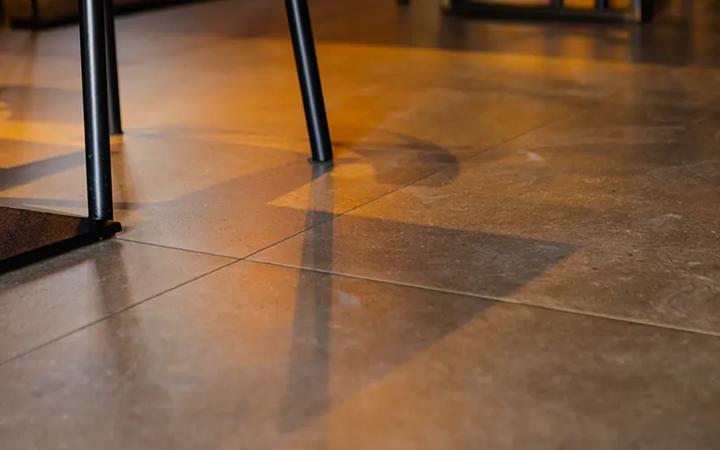 Mattonelle-pavimenti-effetto-cemento-Milano